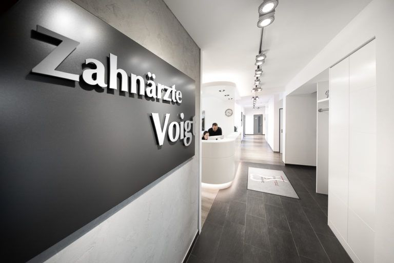 zahnarzt-in-siegen-start-eingang